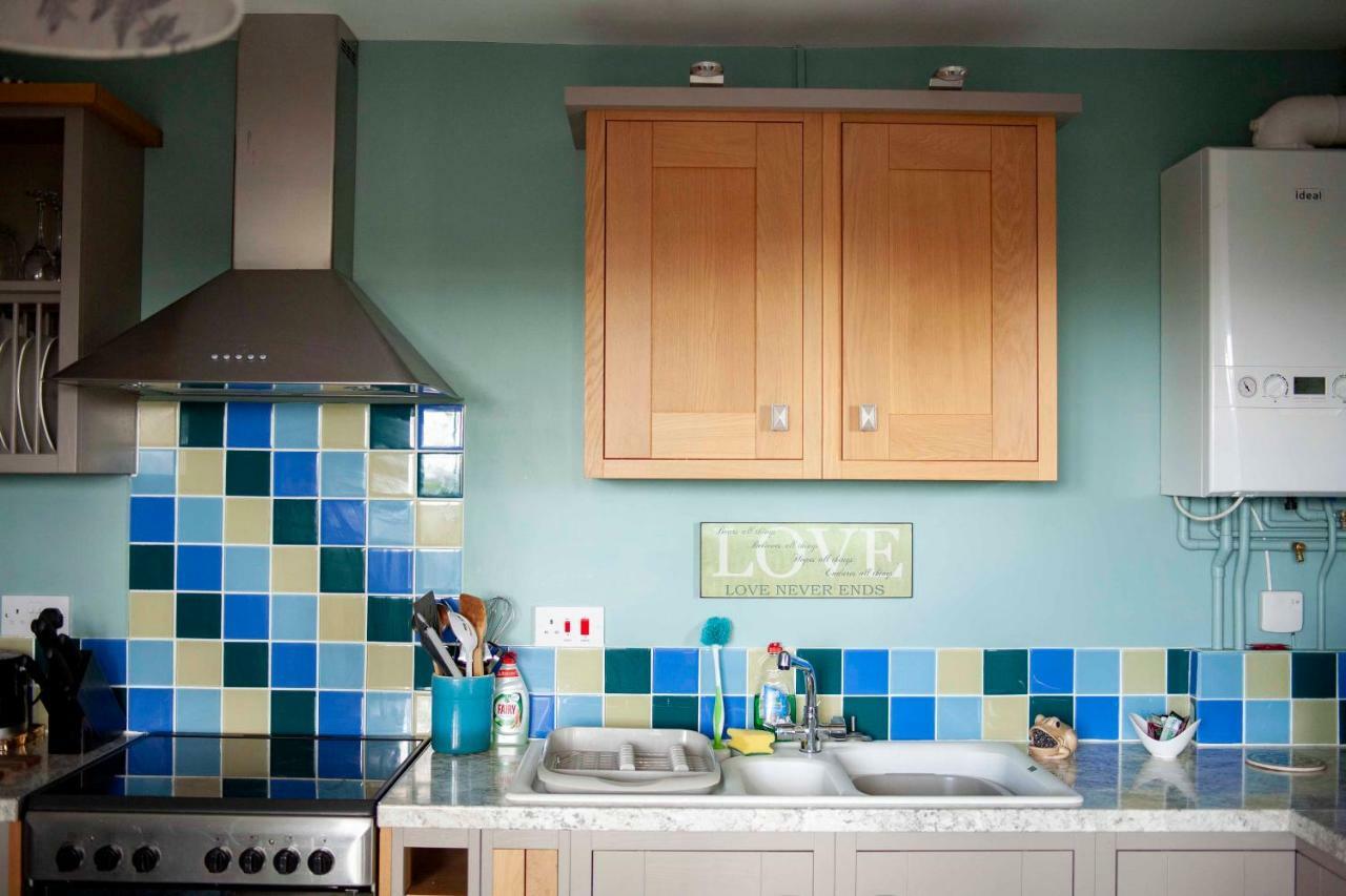 Bronllys Farm Coastal Self-Catering Daire Llanelli Dış mekan fotoğraf